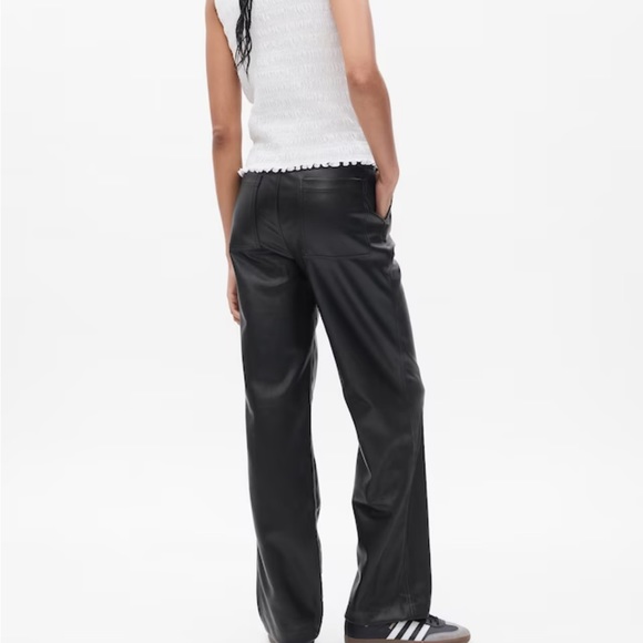 Black mid rise vegan leather loose pants GAP size 2 - Picture 2 of 5